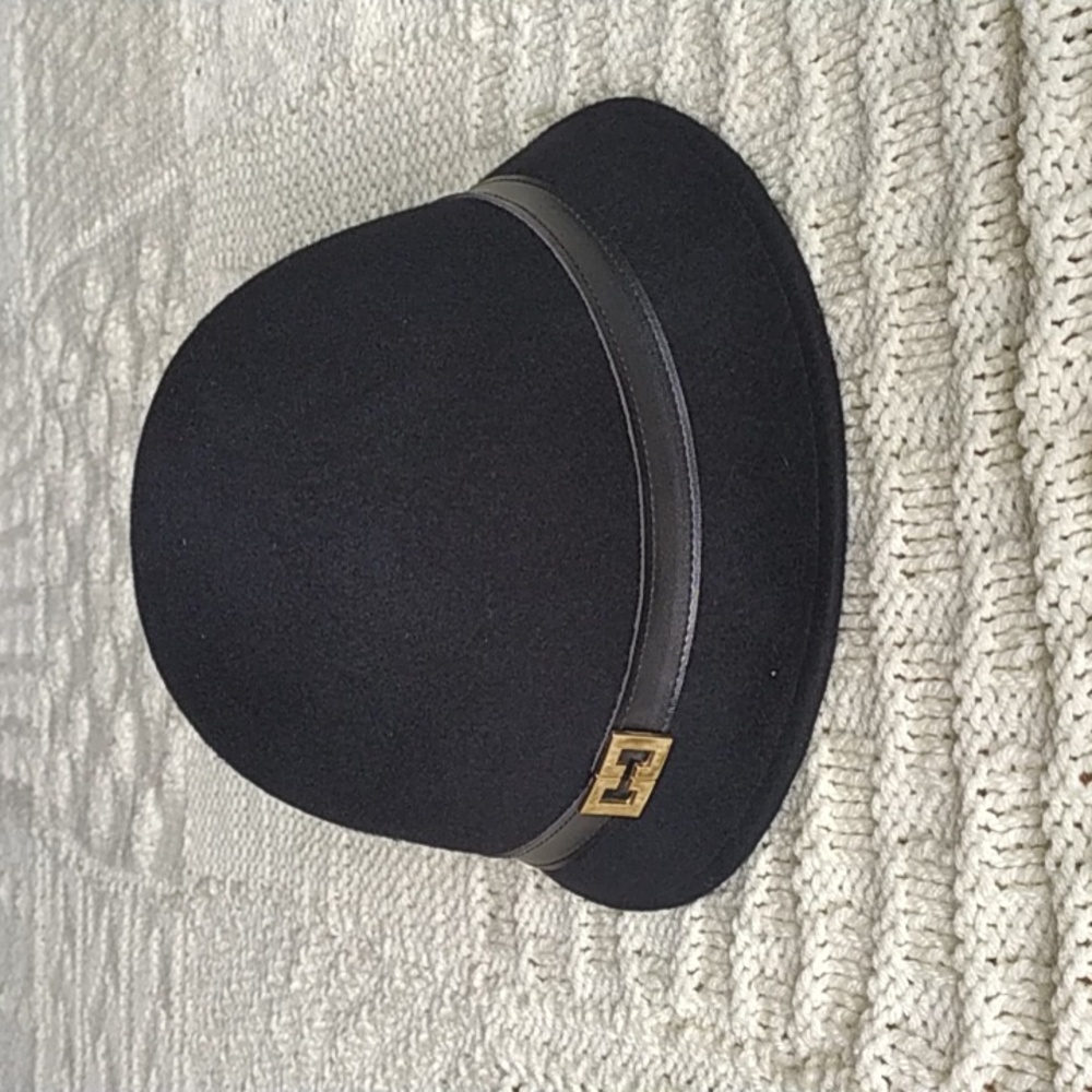 Chic Wool Hat - Picture 7 of 10